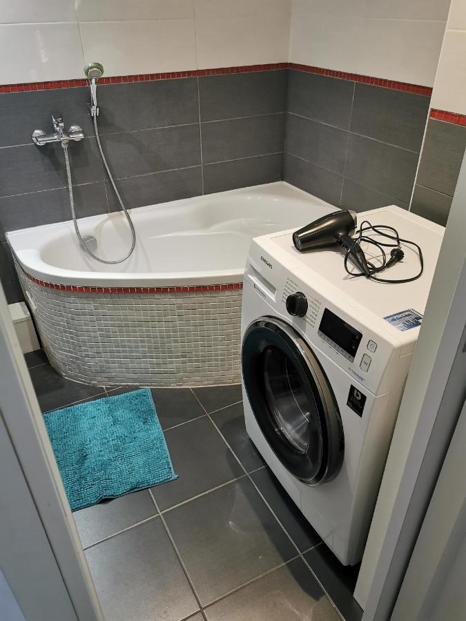 Centrum Apartman Kukucinova6 Kosice Luaran gambar
