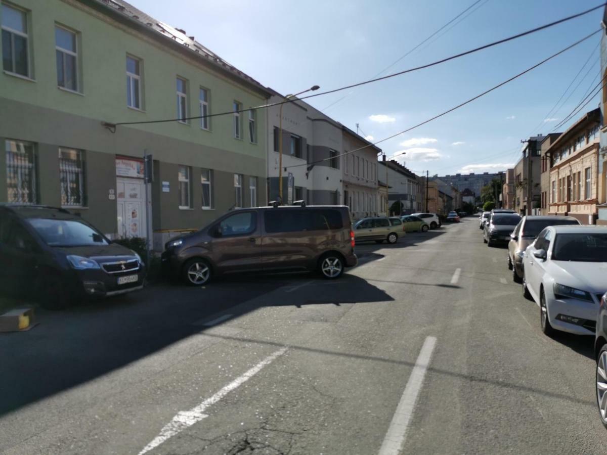 Centrum Apartman Kukucinova6 Kosice Luaran gambar